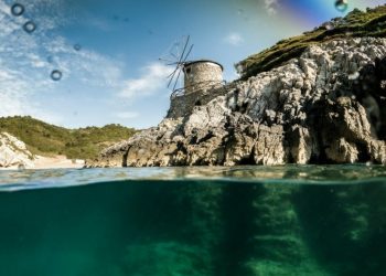 Ελληνικό νησί ανακηρύχθηκε ο πιο χαλαρωτικός προορισμός διακοπών στον κόσμο για το 2026 (ΦΩΤΟ – ΒΙΝΤΕΟ)