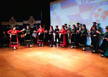 Τρίκαλα: 3η Συνάντηση Χορευτικών Τμημάτων | Δίκαια π-Ι.Ρ.Α.-ν το πιο θερμό χειροκρότημα (ΦΩΤΟ – ΒΙΝΤΕΟ)