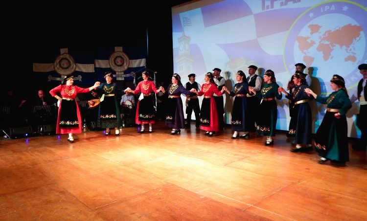 Τρίκαλα: 3η Συνάντηση Χορευτικών Τμημάτων | Δίκαια π-Ι.Ρ.Α.-ν το πιο θερμό χειροκρότημα (ΦΩΤΟ – ΒΙΝΤΕΟ)