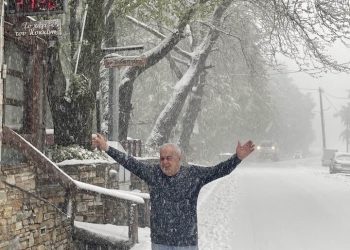 Χειμωνιάτικο σκηνικό στο Πήλιο στις 3 Μαΐου! Στους -1°C η θερμοκρασία, νέα χιονόπτωση στα Χάνια