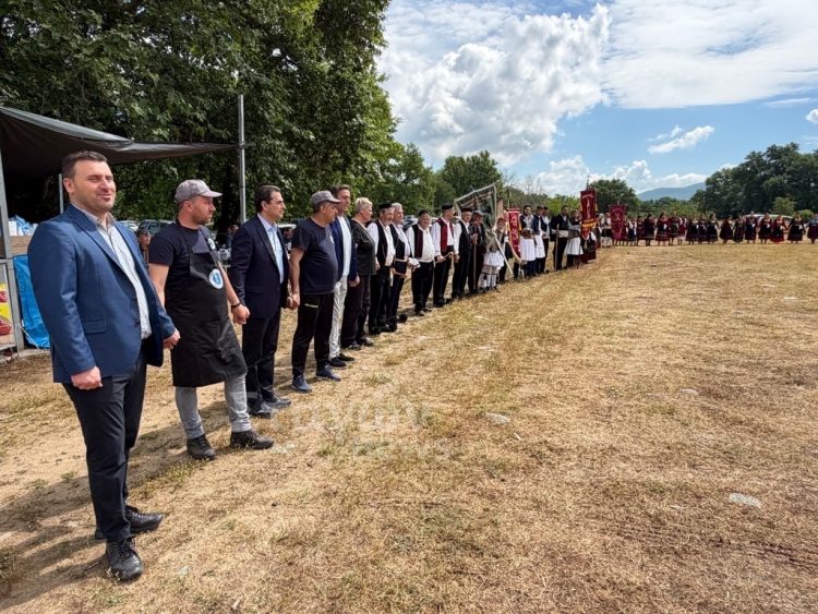 Τα Χάσια γιόρτασαν την παράδοση στο 28ο Αντάμωμα και τη Γιορτή Προβατίνας (ΦΩΤΟ)