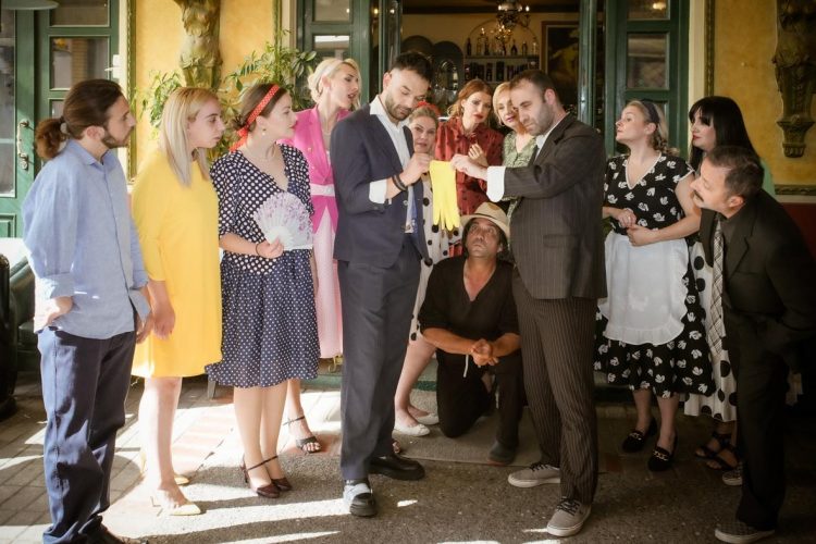 «Τα Κίτρινα Γάντια» από το Θεατρικό Εργαστήρι Ενηλίκων του Δημοτικού Θεάτρου Τρικάλων