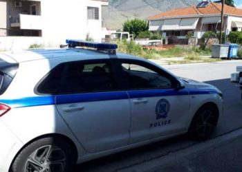 Κύκλωμα με 61 απάτες στον Τύρναβο – 40 εμπλεκόμενοι με ψεύτικα προνοιακά επιδόματα και πλαστές δαπάνες ΚΔΑΠ
