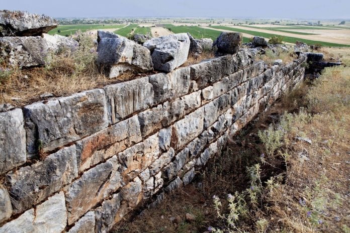 Έργα αποκατάστασης και ανάδειξης της ακρόπολης της Αρχαίας Πέλιννας