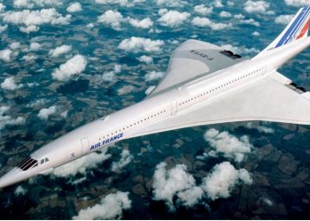 O πρώτος πιλότος του Concorde της Air France, Ερίκ Τονό: «Τα τζάμια θρυμματίζονταν πάνω απ’ όπου πετούσε»
