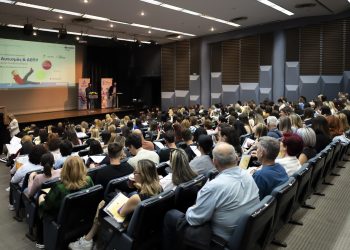 Μεγάλη επιτυχία σημείωσε το επιστημονικό σεμινάριο για τον Αυτισμό και τη ΔΕΠΥ στα Τρίκαλα