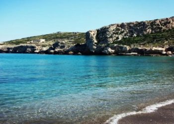 Πέντε παραλίες στην Αττική