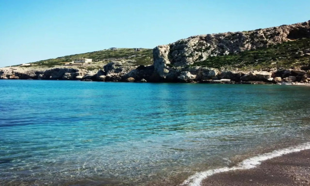 Πέντε παραλίες στην Αττική
