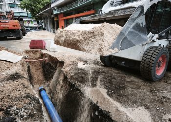 ΔΕΥΑΤ: Στο κέντρο των Τρικάλων το μεγάλο έργο αντικατάστασης των αγωγών ύδρευσης   
