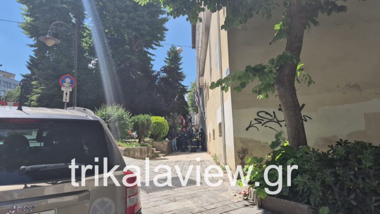 Φωτιά στο Τμήμα Μεταγωγών του Δικαστικού Μεγάρου Ιωαννίνων – Στο νοσοκομείο τέσσερις αστυνομικοί (video-φωτό)