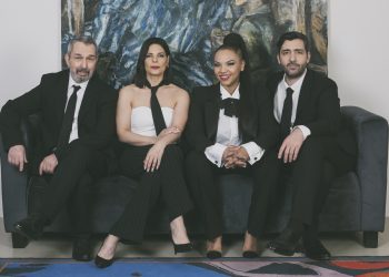 «Εκκλησιάζουσες»: Οι γυναίκες παίρνουν την εξουσία στο Ανοιχτό Θέατρο Φρουρίου | Εισιτήρια με 13 ευρώ μέχρι 20 Μαΐου