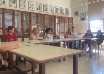 Επίσκεψη εκπροσώπων της Δημοτικής Αρχής στο 1ο Γυμνάσιο Τρικάλων– Ανάδειξη των κτιριακών προβλημάτων από το 15μελές Μαθητικό Συμβούλιο