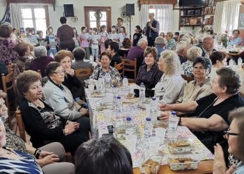 Με παιδιά και αγάπη, η Γιορτή της Μητέρας στο Δ΄ ΚΑΠΗ του Δήμου Τρικκαίων
