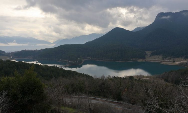 Καιρός: Δεκαήμερο αστάθειας με βροχές σε αρκετές περιοχές – Η πρόγνωση για το Σαββατοκύριακο