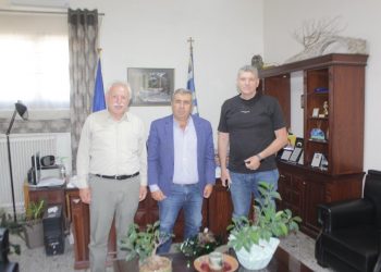 Εθιμοτυπική επίσκεψη της ηγεσίας του Κυνηγετικού Συλλόγου Πύλης με τον Δήμαρχο Πύλης