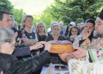 Πανηγύρισε και γιόρτασε στο ξωκλήσι της Αγίας Γλυκερίας στο Ροπωτό