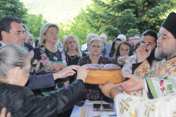 Πανηγύρισε και γιόρτασε στο ξωκλήσι της Αγίας Γλυκερίας στο Ροπωτό