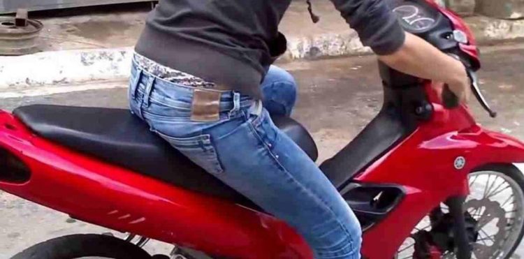 Σύλληψη ανήλικου για επικίνδυνη οδήγηση μοτοσυκλέτας