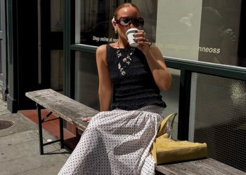 Styling ideas: Τι να φορέσεις στην πόλη το καλοκαίρι (λινό πουκάμισο ή slip dress);