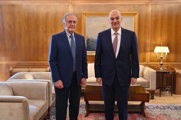 Γιώργος Σούρλας: Αποτελεσματική παρέμβαση Νίκου Δένδια για τους άταφους πεσόντες στην Βόρεια Ήπειρο