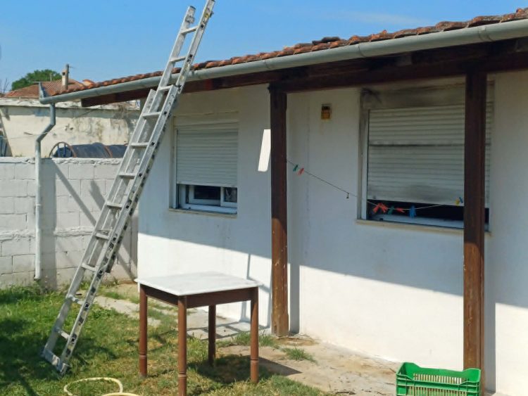Φωτιά σε σπίτι – Μητέρα και γιος στο νοσοκομείο (ΦΩΤΟ)