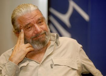 Πέθανε ο Άγγελος Αντωνόπουλος, σε ηλικία 94 ετών – Σήμερα η κηδεία του στην Κάρυστο