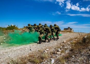 ΔΕΙΤΕ εικόνες και βίντεο από την θεαματική θερινή εκπαίδευση της Σχολής Μονίμων Υπαξιωματικών Τρικάλων