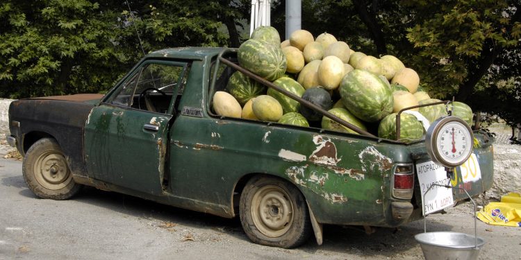 Ο γύφτος, το… Datsun και ο τροχονόμος