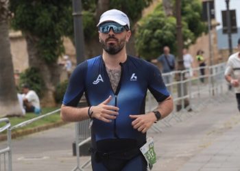Ο Θεσσαλός «Iron Man» και ο αγώνας της ζωής του – Μια προσευχή και ένας υπερμαραθώνιος στην Ιταλία (φώτο)