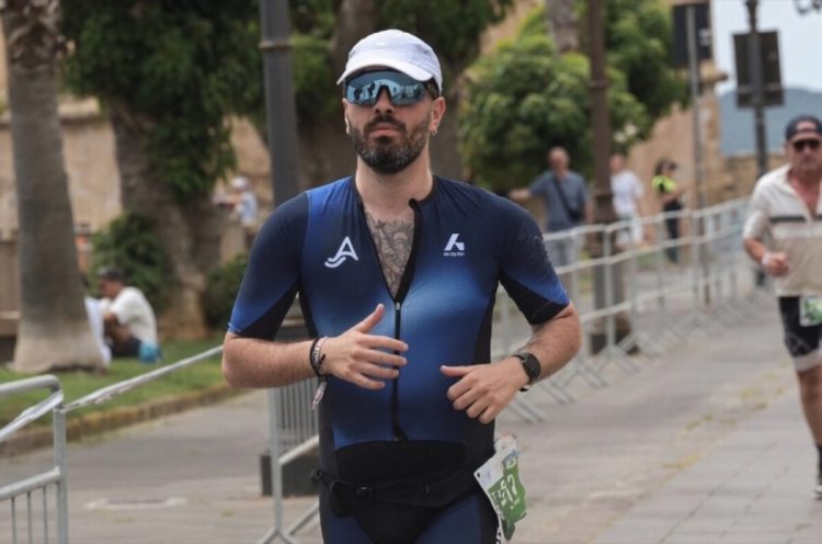 Ο Θεσσαλός «Iron Man» και ο αγώνας της ζωής του – Μια προσευχή και ένας υπερμαραθώνιος στην Ιταλία (φώτο)