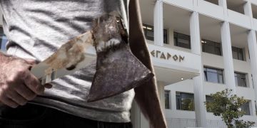 Στη φυλακή για δύο μήνες ο 50χρονος που κρατούσε όμηρο με τσεκούρι την πρώην γυναίκα του