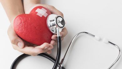 Η υψηλή χοληστερόλη δεν δίνει σημάδια – Οι 7 κίνδυνοι που κρύβει