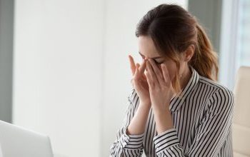 Ξηροφθαλμία: Πώς σχετίζεται με την πολύωρη χρήση οθονών και τα αυτοάνοσα νοσήματα