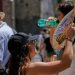 Καιρός: Στα όρια του καύσωνα με 35άρια σήμερα – Που θα έχει καταιγίδες