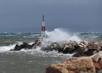 Καιρός: Ισχυροί βοριάδες στο Αιγαίο και άνοδος της θερμοκρασίας – Τα «υπολείμματα» του καύσωνα