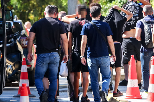 Καλλιθέα: Η ιατροδικαστική έκθεση καταρρίπτει τους ισχυρισμούς του δράστη ότι ήταν σε άμυνα