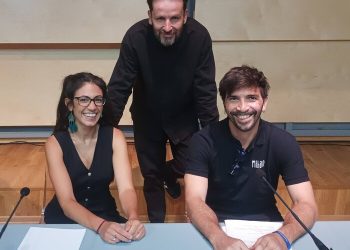«Τρικαλιφόρνια-Μια επαναστατική ιστορία»: Παρουσιάστηκε στην πόλη μας το βιβλίο που σου δείχνει τον δρόμο για να βρεις μόνος σου τις απαντήσεις! (ΦΩΤΟ)
