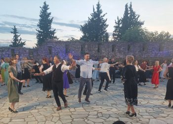 Χορευτικός Όμιλος Τρικάλων: Με τις “Στιγμές Γλεντιού…” μας ταξίδεψε σε όλη την Ελλάδα! (ΦΩΤΟ)