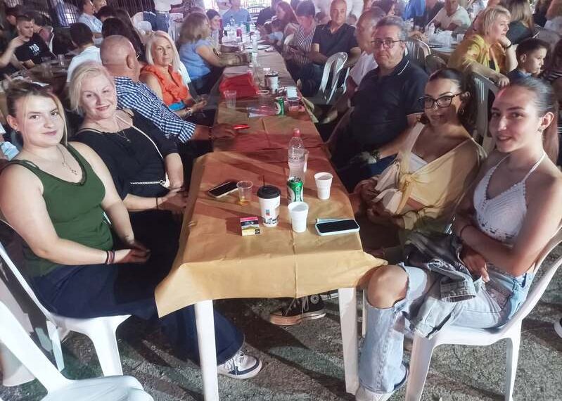 Δημοτική βραδιά: Κάηκε το πελεκούδι στην Σωτήρα Τρικάλων! (ΦΩΤΟ)