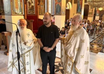 Μια ξεχωριστή στιγμή πίστης και ελπίδας στη Φαρκαδόνα – Ο Θωμάς Παπαναστασίου χειροθετήθηκε Αναγνώστης (ΦΩΤΟ)