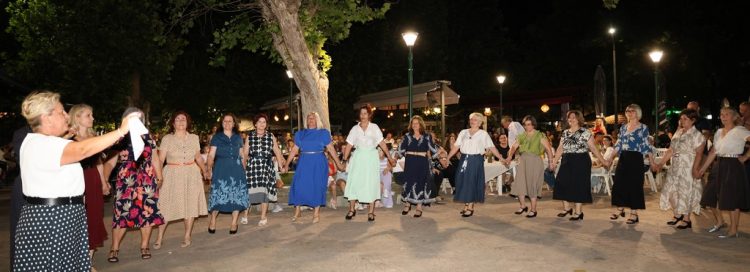 Επιτυχημένη η πολιτιστική εκδήλωση του Γυμναστικού Συλλόγου Δήμου Φαρκαδόνας – Τιμή στον αθλητισμό, την παράδοση και την προσφορά (ΦΩΤΟ – ΒΙΝΤΕΟ)