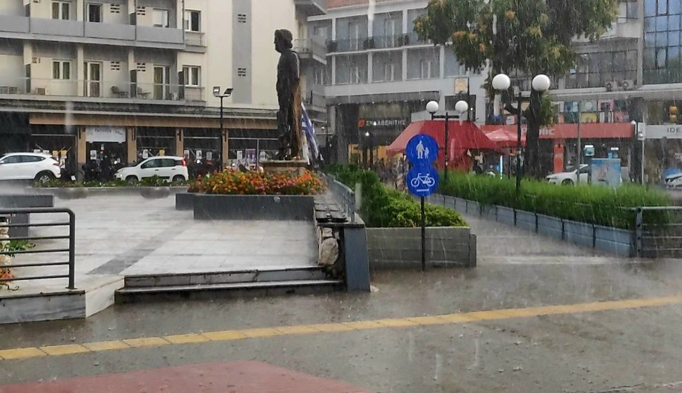 ΕΜΥ: Έκτακτο Δελτίο για ισχυρές βροχές και μπουρίνια αύριο Παρασκευή – «Πορτοκαλί» προειδοποίηση και για τη Θεσσαλία