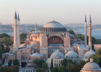 Κωνσταντινούπολη: Ανακαλύφθηκε μια ολόκληρη υπόγεια πόλη κάτω από την Αγία Σοφία