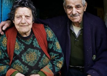 Μήπως οι «αιωνόβιοι» της Ικαρίας ήταν απλώς λάθη στα ληξιαρχεία;