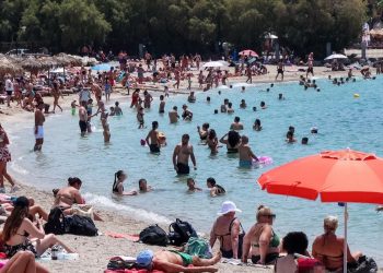 Καιρός: Ο καύσωνας «πλησιάζει» αλλά δεν φτάνει την Ελλάδα, πότε αρχίζει πιο έντονη ζέστη -Οι περιοχές που επηρεάζονται