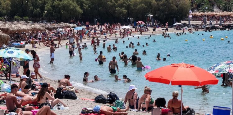 Καιρός: Ο καύσωνας «πλησιάζει» αλλά δεν φτάνει την Ελλάδα, πότε αρχίζει πιο έντονη ζέστη -Οι περιοχές που επηρεάζονται