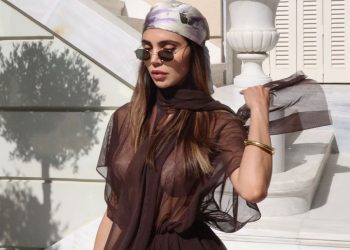 Γιατί τα μαντήλια είναι η μεγαλύτερη τάση του καλοκαιριού; 9 stylish τρόποι να τα φορέσεις