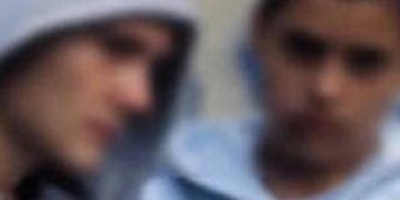 Πέντε ανήλικοι – “μπουμπούκια”: Χειροπέδες για κλοπές δικύκλου, μετρητών, χρυσαφικών & κατοχή κάνναβης