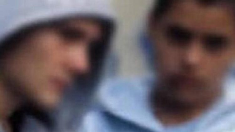 Πέντε ανήλικοι – “μπουμπούκια”: Χειροπέδες για κλοπές δικύκλου, μετρητών, χρυσαφικών & κατοχή κάνναβης