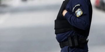 Ζευγάρι εξύβρισε και απείλησε αστυνομικό | 30χρονος πήγε στο φούρνο για ψωμί και την… έκανε με λεφτά από το ταμείο!